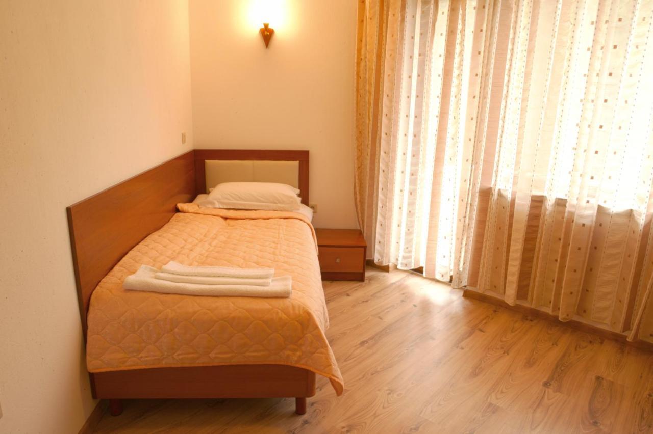 Hotel Orehite-G 多布里奇 外观 照片